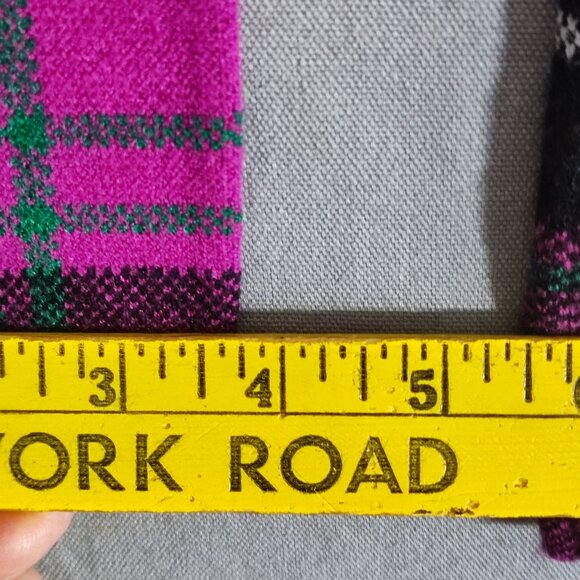 Tahari Turtleneck sweater women's size M pink colour plaid pattern  pull over - Picture 9 of 9